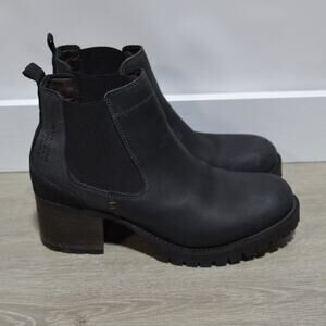 Bull Boxer Cory Black Leather Chelsea Heeled Ankle Boots Size 9
